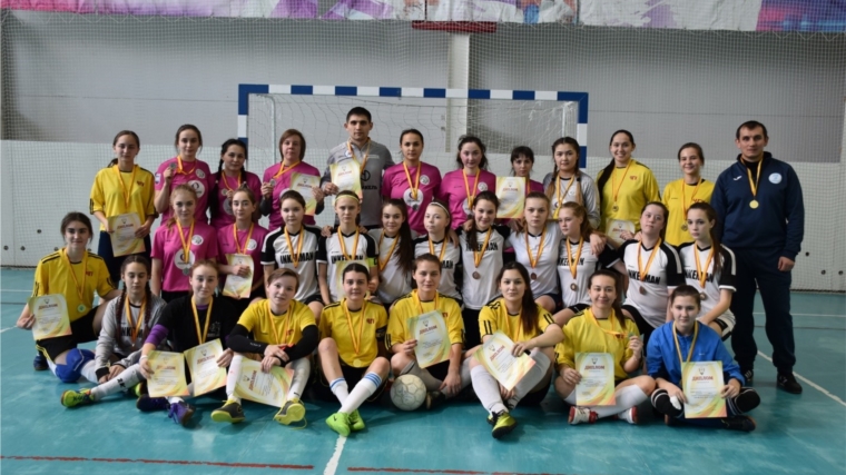 На Кубке Чувашии бронзовым призером стала команда девушек из г. Мариинский Посад
