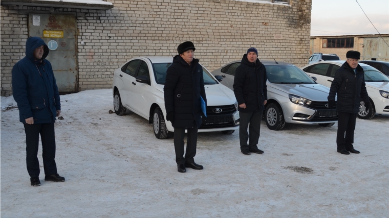 В Мариинско-Посадский технологический техникум поступили три новых автомобиля